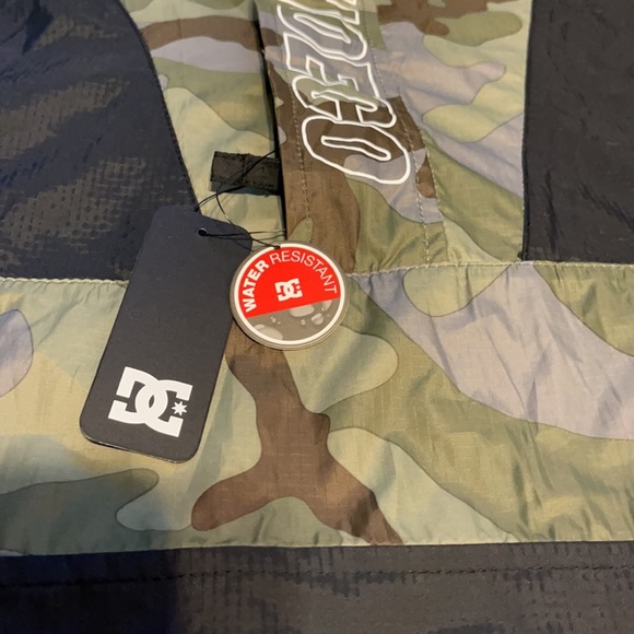 🔥 DC Wreckin Anorak Jacket Waterproof NWT - Picture 5 of 5
